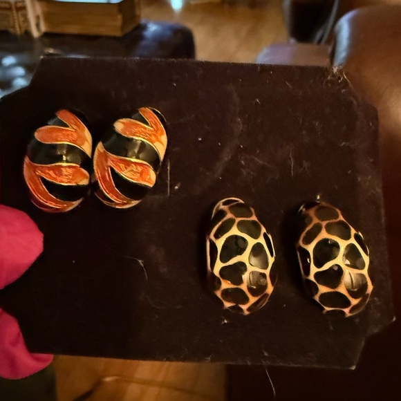 Kenneth Jay Lane Animal Print Half Hoop Earrings | Set of 2 - Picture 1 of 3